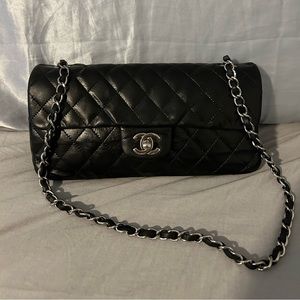 CHANEL - E/W Flap Bag